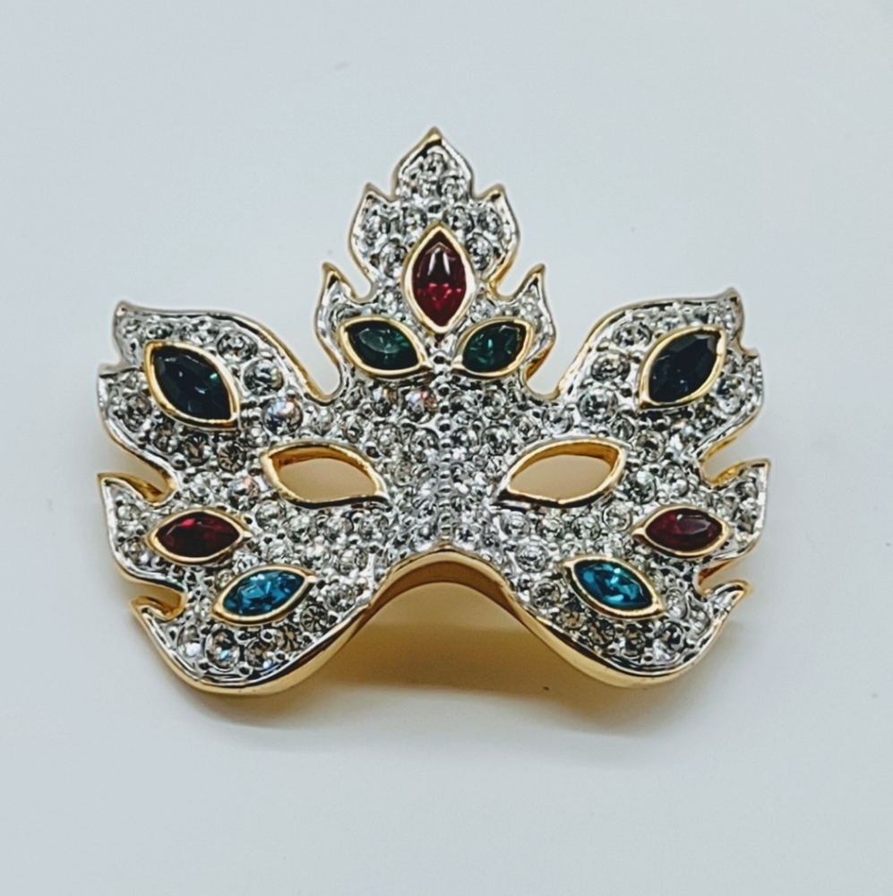 Vintage Swarovski Crystal Mardi Gras Masquerade Mask Brooch Pin